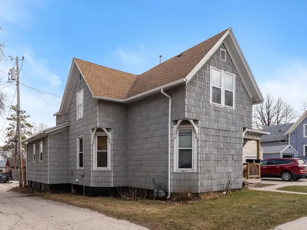 $184,900 | 613 North 14th Street, Unit 613A, Sheboygan, WI 53081