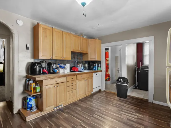 $184,900 | 613 North 14th Street, Unit 613A, Sheboygan, WI 53081