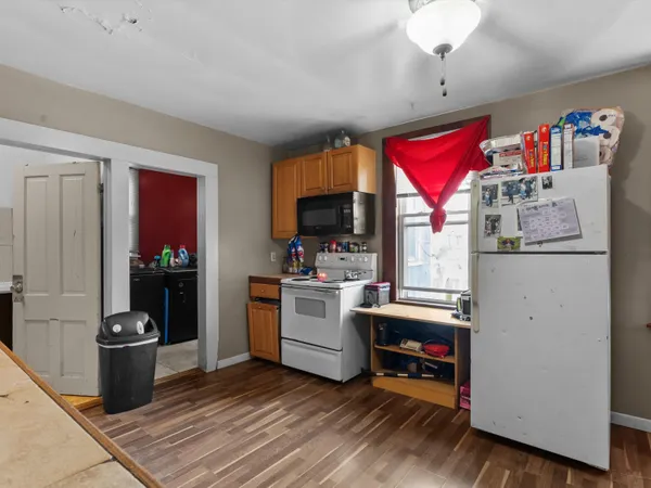 $184,900 | 613 North 14th Street, Unit 613A, Sheboygan, WI 53081