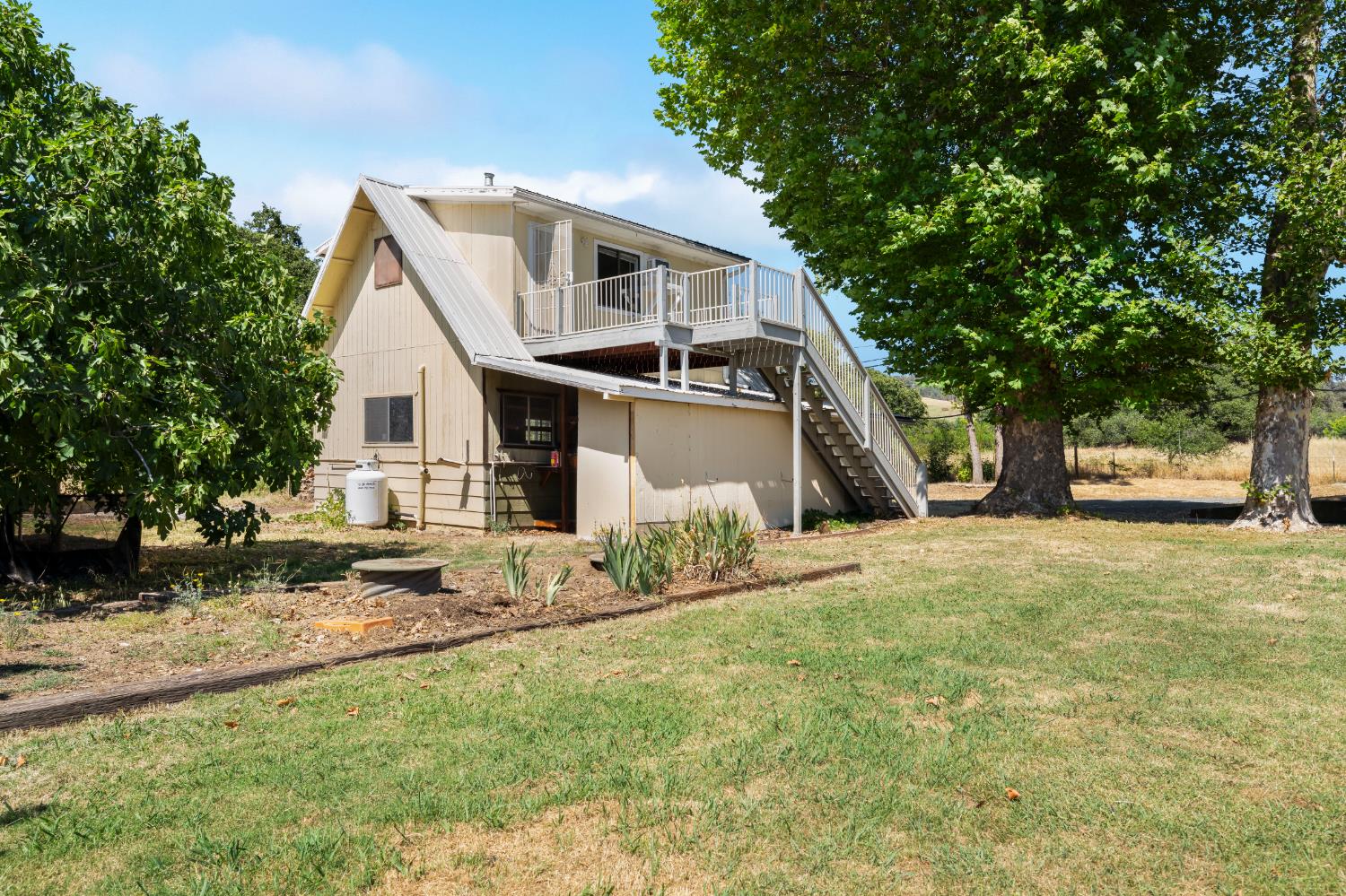 3270 Ayres Holmes Road Auburn, CA 95603 - Photo 43 of 72