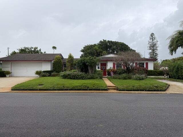 1556 West 35th Street Riviera Beach, FL 33404 - Photo 1 of 5 1556front