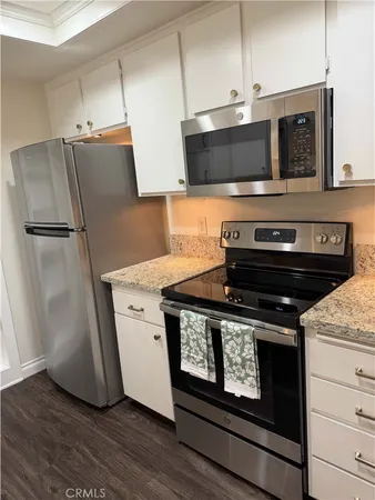 $536,400 | 20702 El Toro Lake, Unit 82, Lake Forest, CA 92630