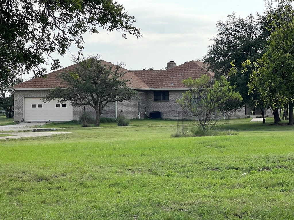 5078 Friedrich Road Fredericksburg, TX 78624 - Photo 2 of 66