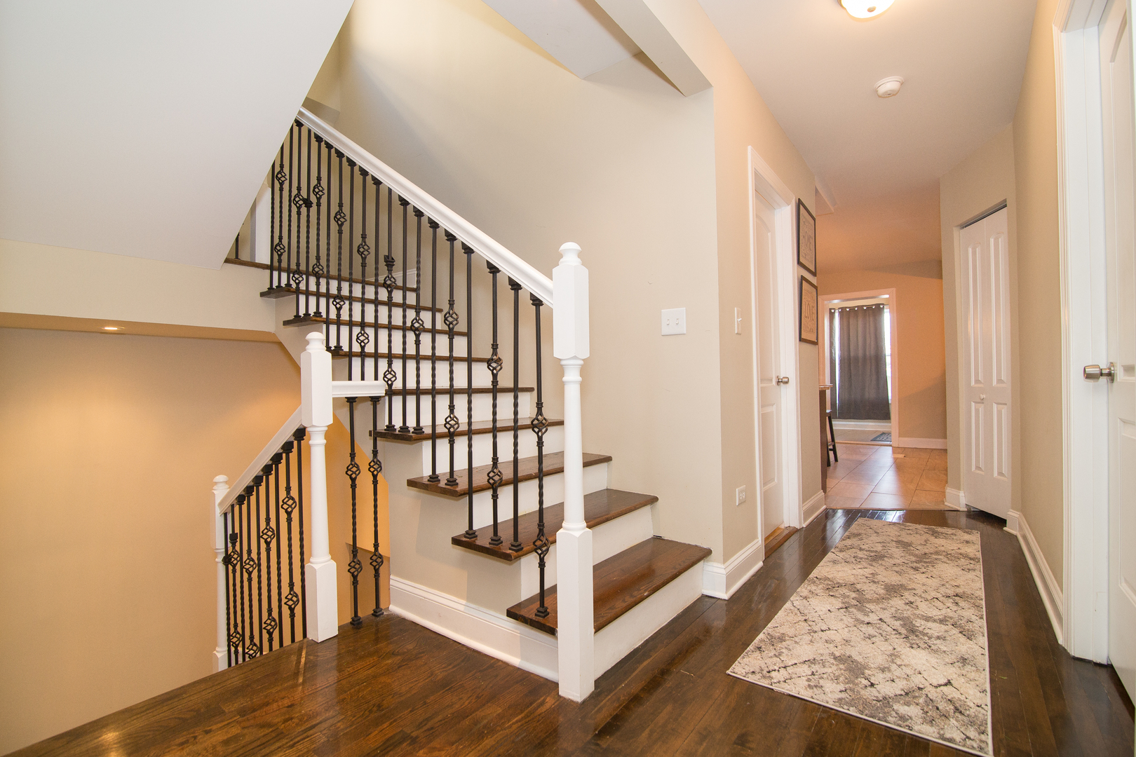 6718 Riverside Drive Berwyn, IL 60402 - Photo 20 of 42