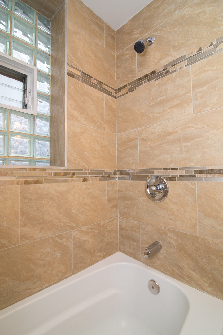 6718 Riverside Drive Berwyn, IL 60402 - Photo 10 of 42