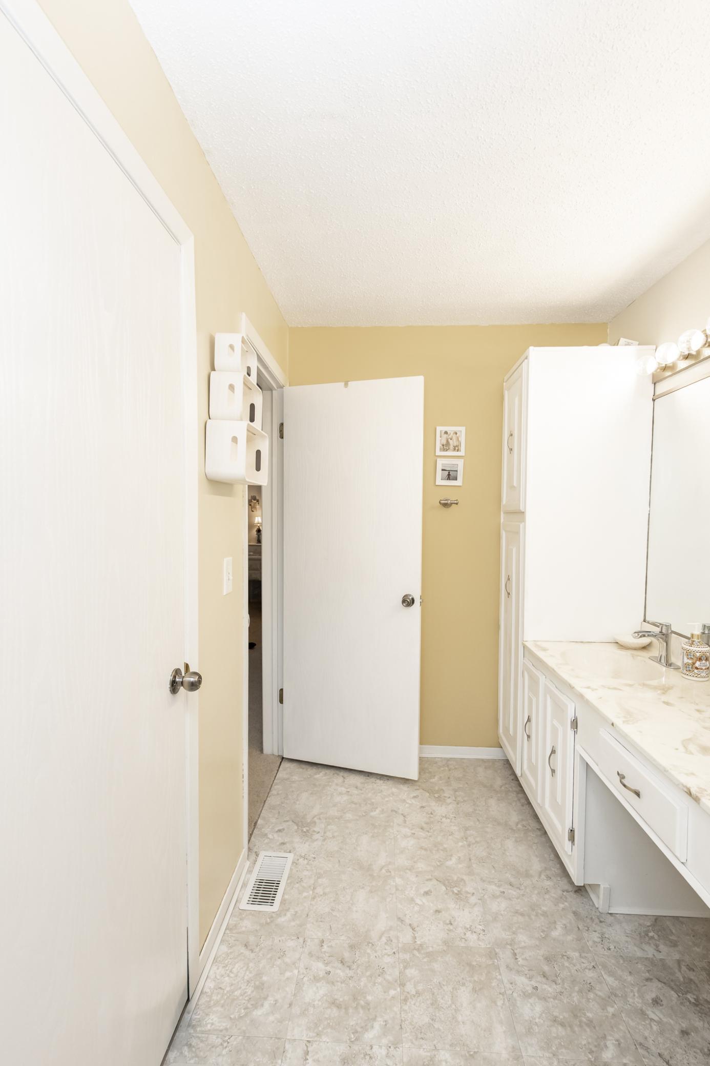 1723 42nd Street South Fargo, ND 58103 - Photo 36 of 56
