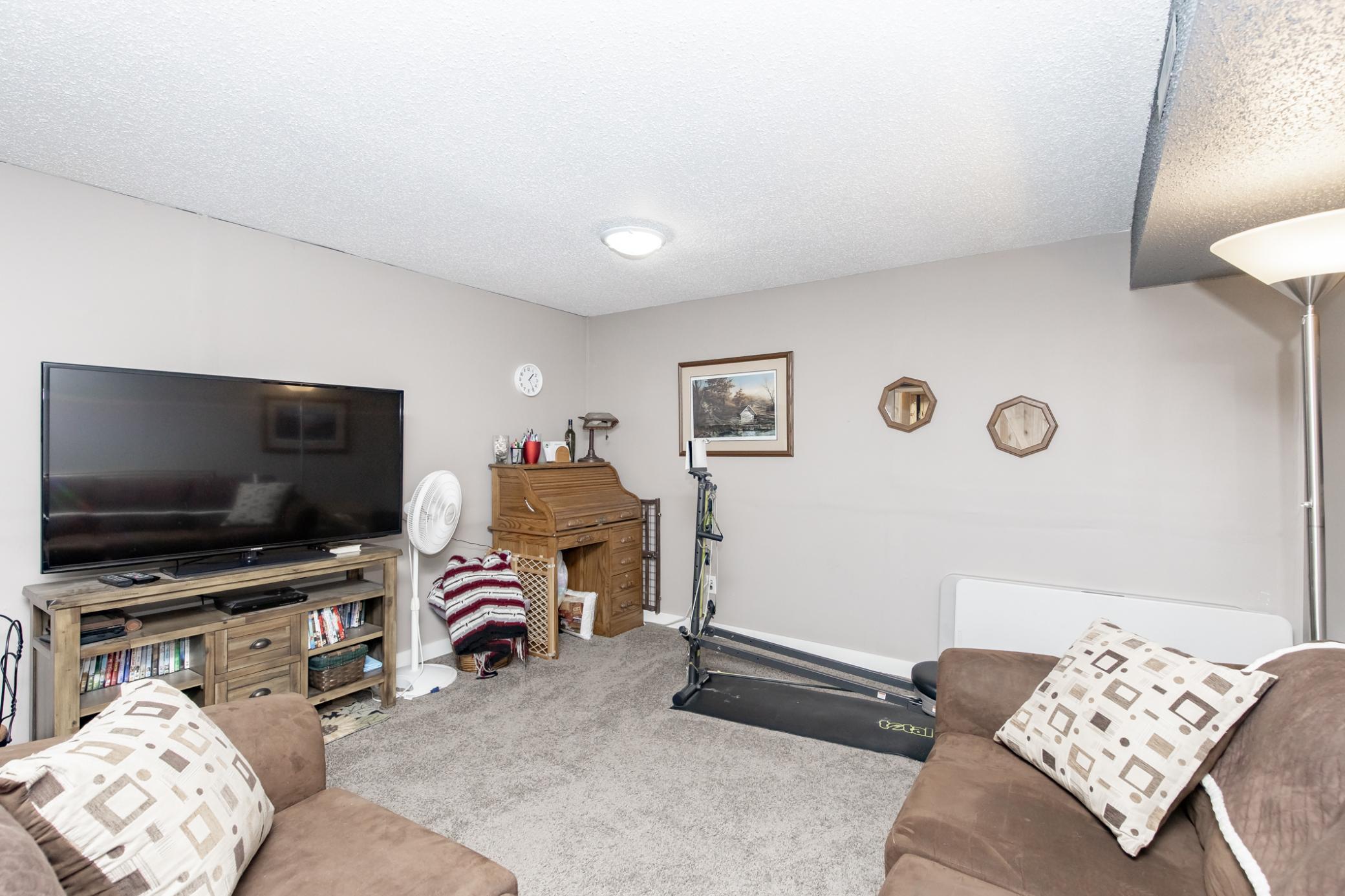 1723 42nd Street South Fargo, ND 58103 - Photo 43 of 56