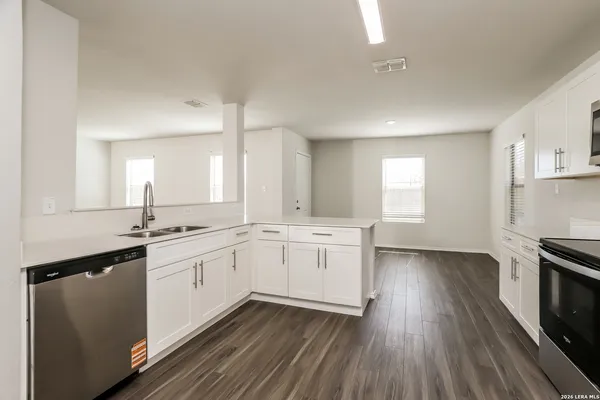 $1,900 | 1415 Durango Run, San Antonio, TX 78245