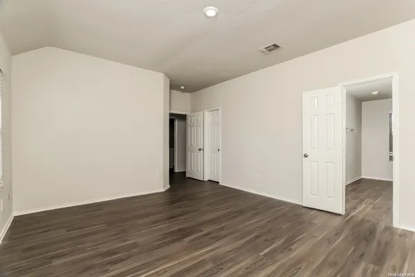 $1,900 | 1415 Durango Run, San Antonio, TX 78245