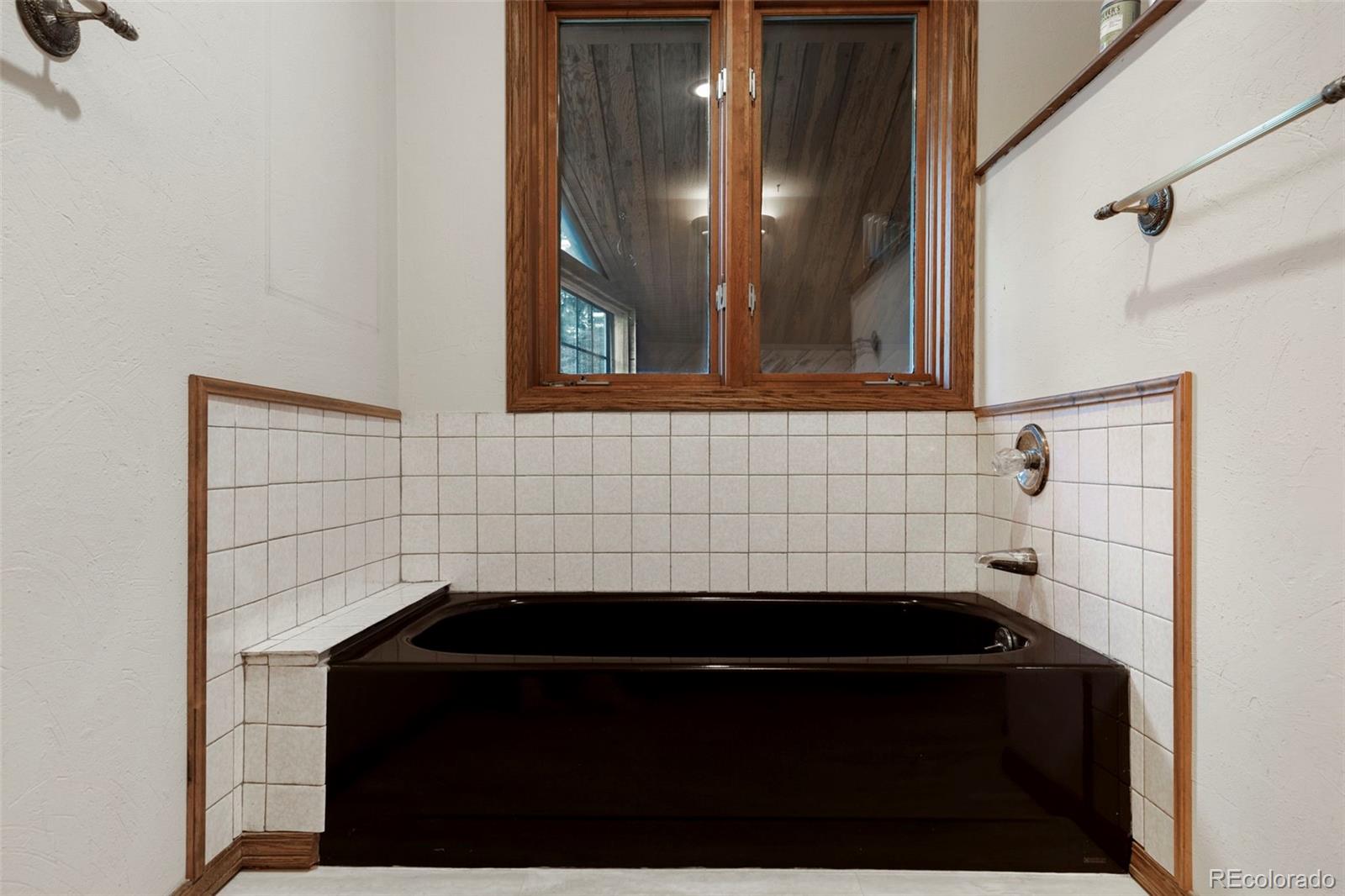 9101 Eastridge Road Golden, CO 80403 - Photo 22 of 40