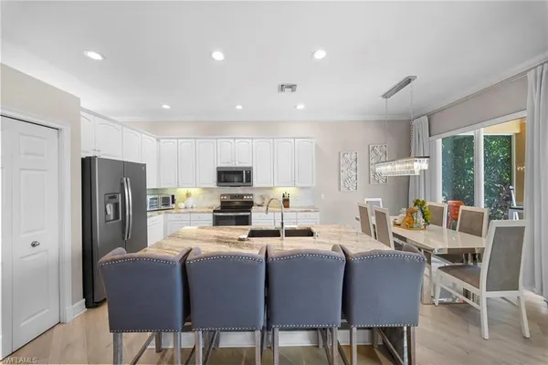 $4,500 | 14321 Manchester Drive, Naples, FL 34114