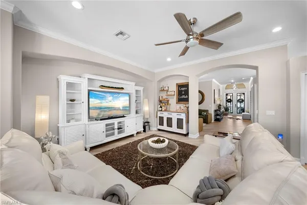 $4,500 | 14321 Manchester Drive, Naples, FL 34114