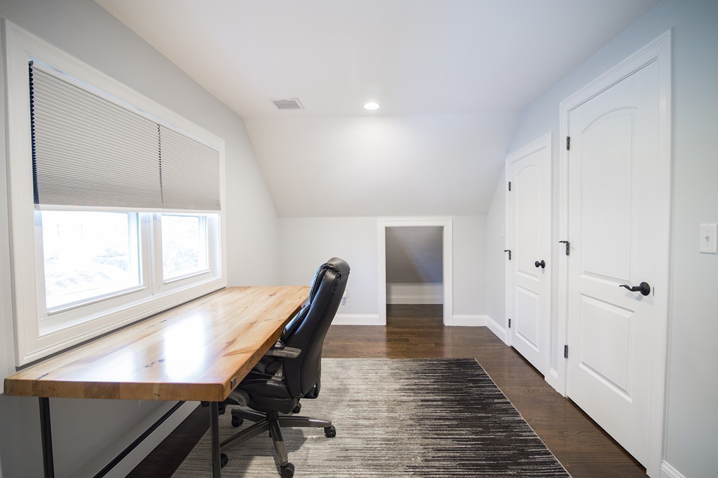 61 Russett Road Boston, MA 02132 - Photo 18 of 30 Gallery Image 18