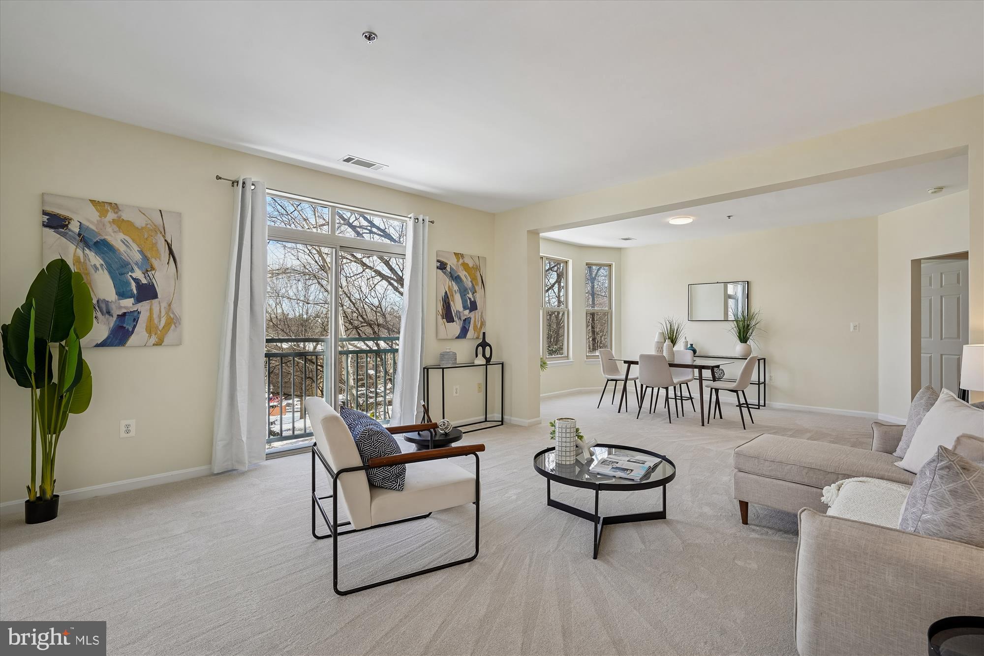 1851 Stratford Park Place, Unit 304 Reston, VA 20190 - Photo 7 of 38 Comfortable living space.