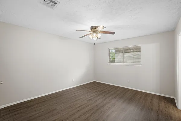 $1,525 | 15011 Tipcrest Street, Channelview, TX 77530