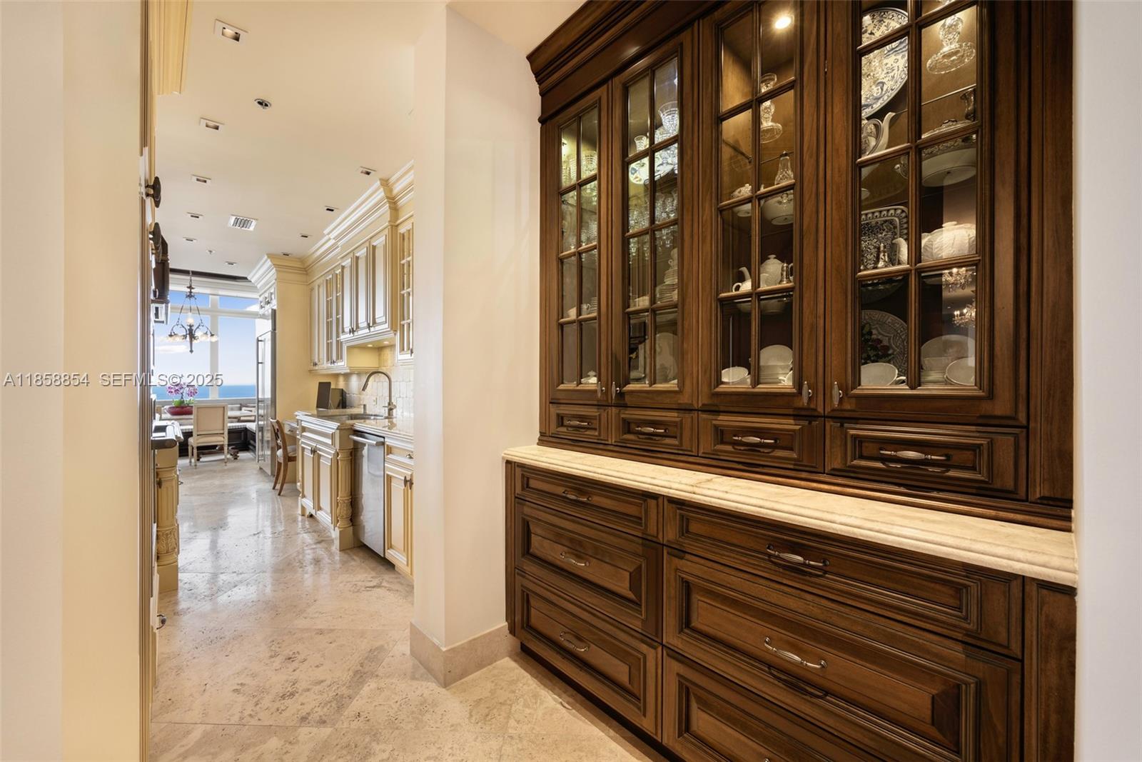 1581 Brickell Avenue, Unit T104 Miami, FL 33129 - Photo 12 of 42 a view of a living room and entry way