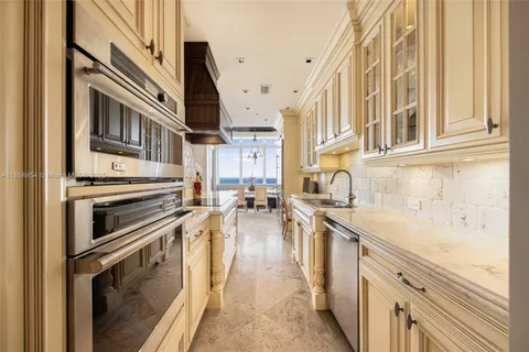 $1,450,000 | 1581 Brickell Avenue, Unit T104, Miami, FL 33129