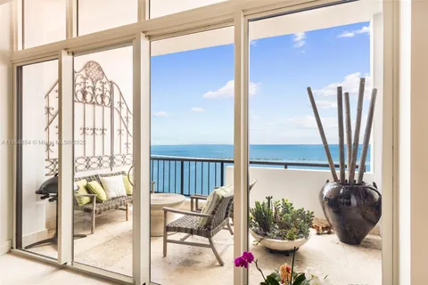 $1,450,000 | 1581 Brickell Avenue, Unit T104, Miami, FL 33129