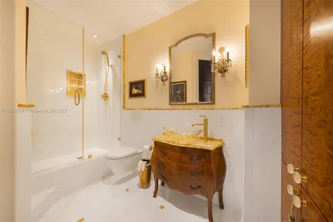 $1,450,000 | 1581 Brickell Avenue, Unit T104, Miami, FL 33129