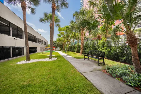 $1,450,000 | 1581 Brickell Avenue, Unit T104, Miami, FL 33129