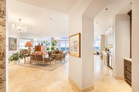 $1,450,000 | 1581 Brickell Avenue, Unit T104, Miami, FL 33129