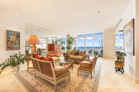 $1,450,000 | 1581 Brickell Avenue, Unit T104, Miami, FL 33129