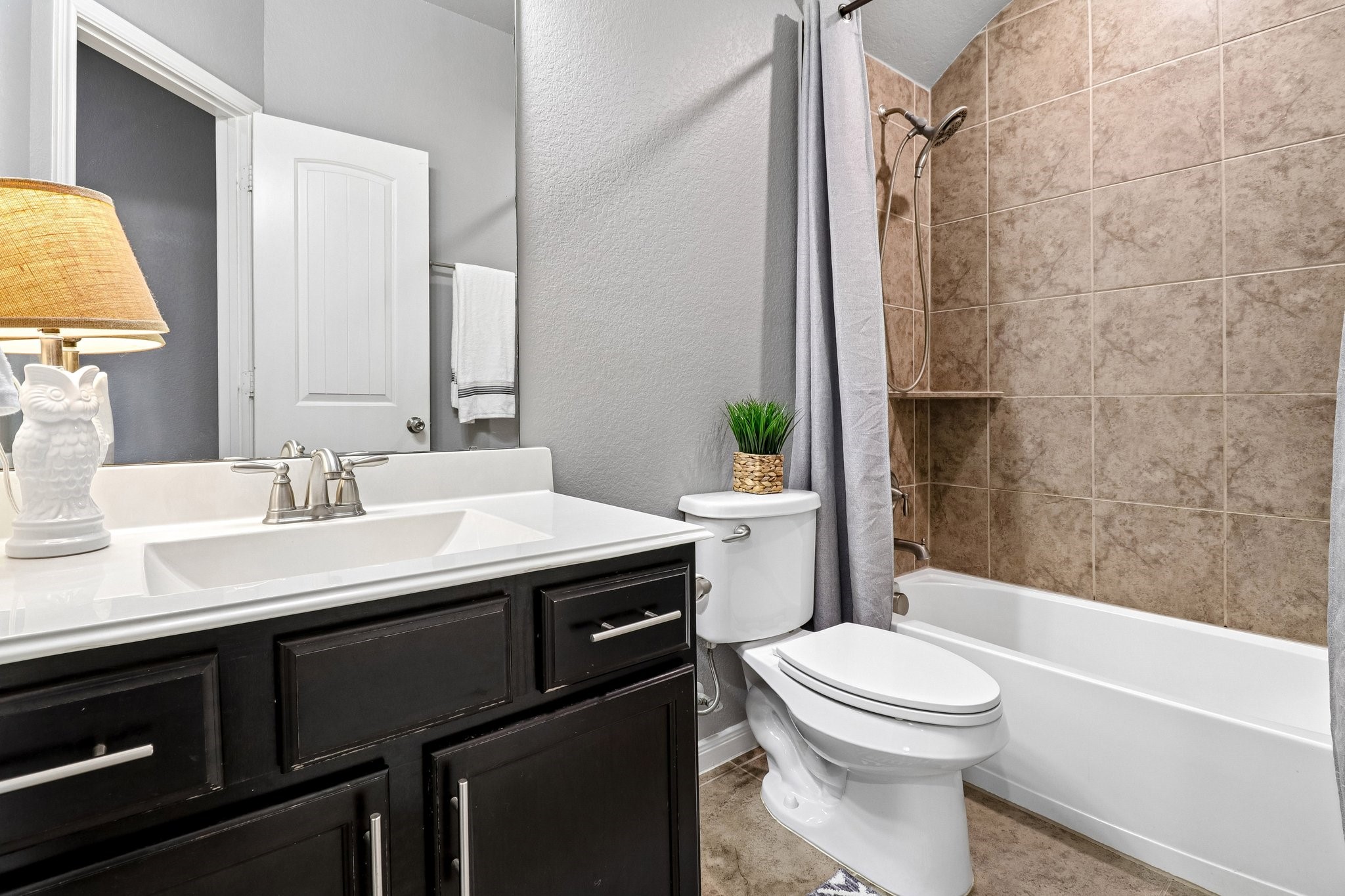 21396 Timber Lodge Lane Porter, TX 77365 - Photo 24 of 34 secondary bath