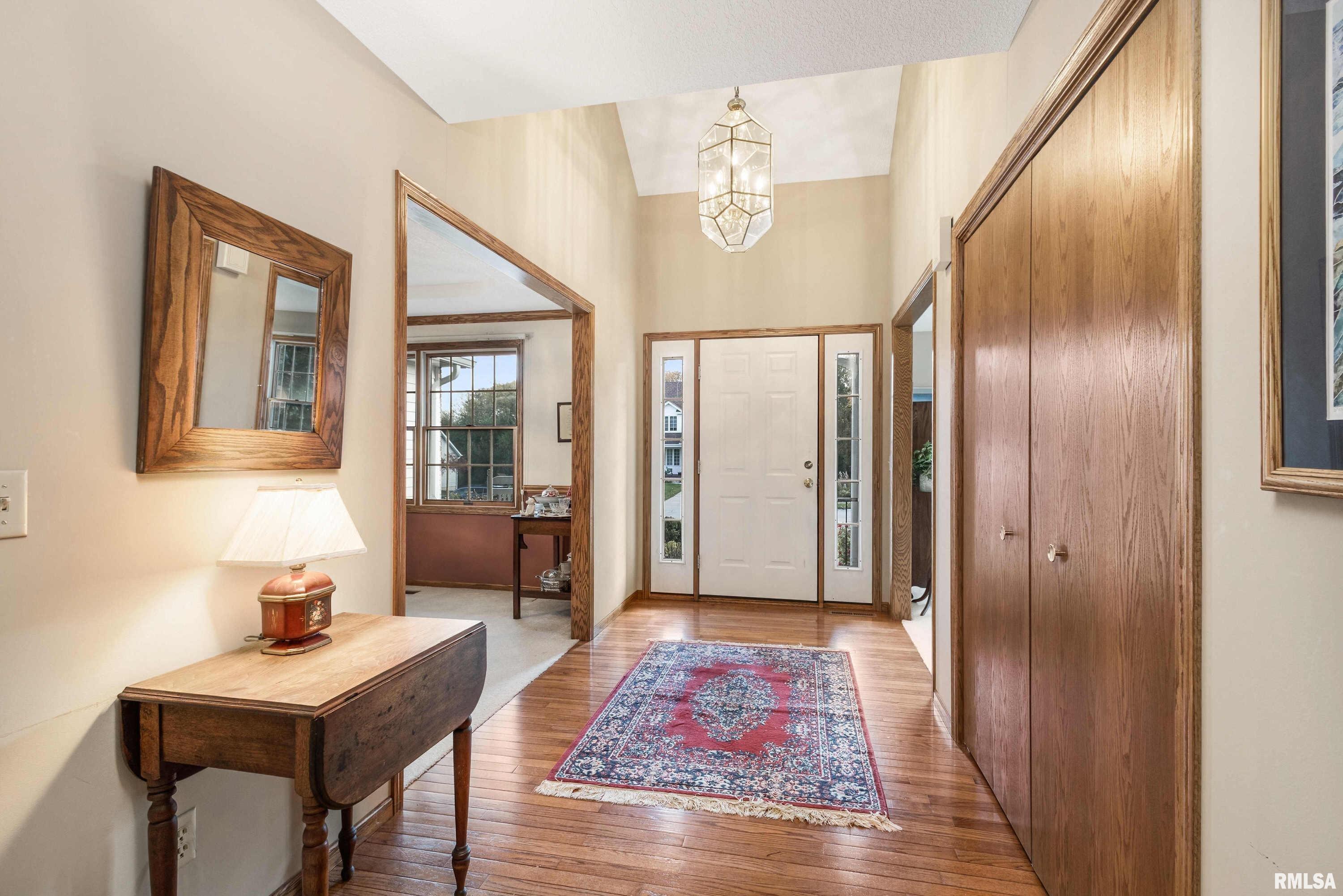 5010 Heatherstone Road Bettendorf, IA 52722 - Photo 5 of 39 Gallery Image 5