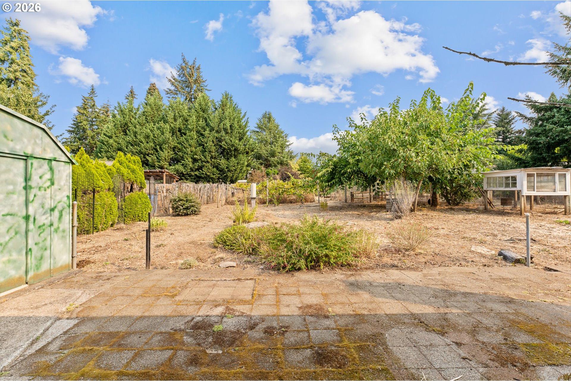 15035 Glen Oak Road Oregon City, OR 97045 - Photo 27 of 42 Backyard