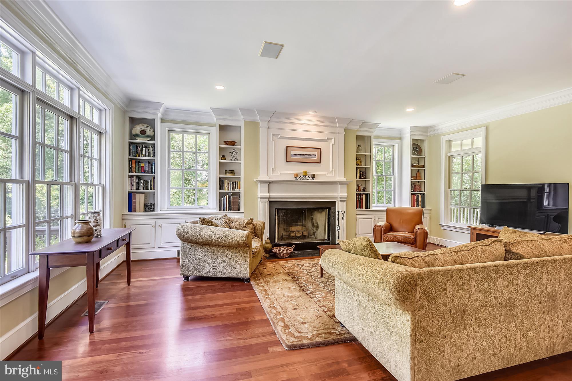 833 Utterback Store Road Great Falls, VA 22066 - Photo 28 of 98 Main Level Family Room