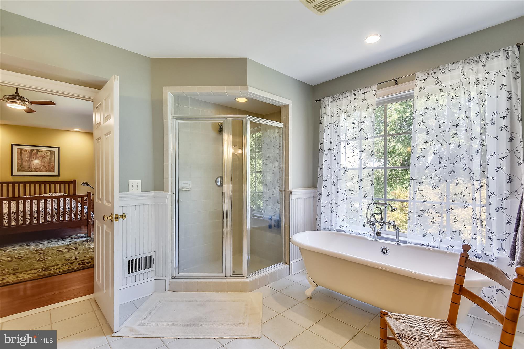 833 Utterback Store Road Great Falls, VA 22066 - Photo 46 of 98 Upper Level Shower