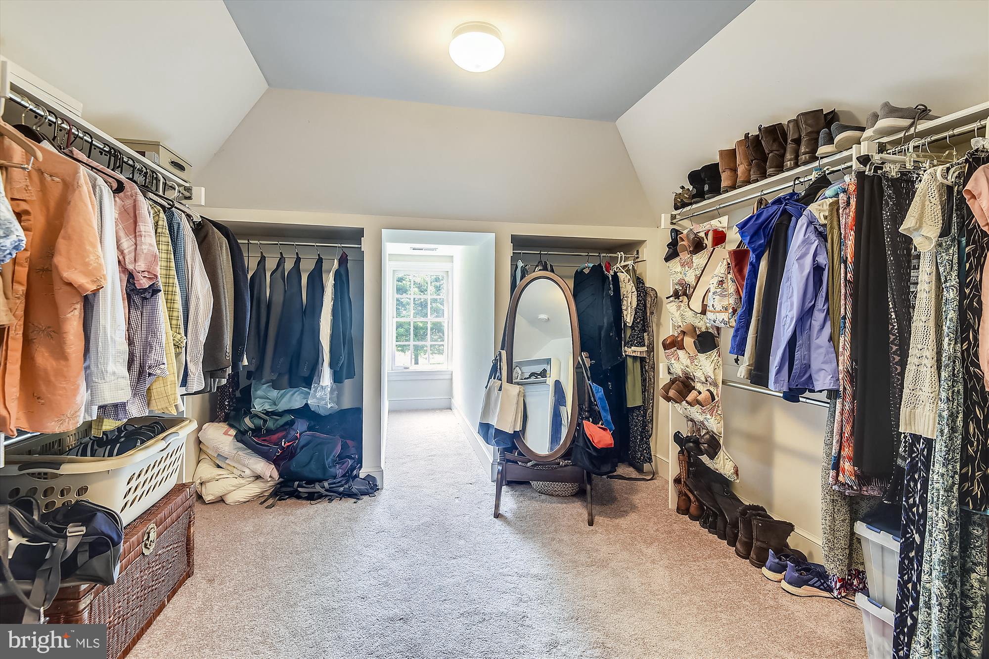 833 Utterback Store Road Great Falls, VA 22066 - Photo 49 of 98 Upper Level Walk-In Closet