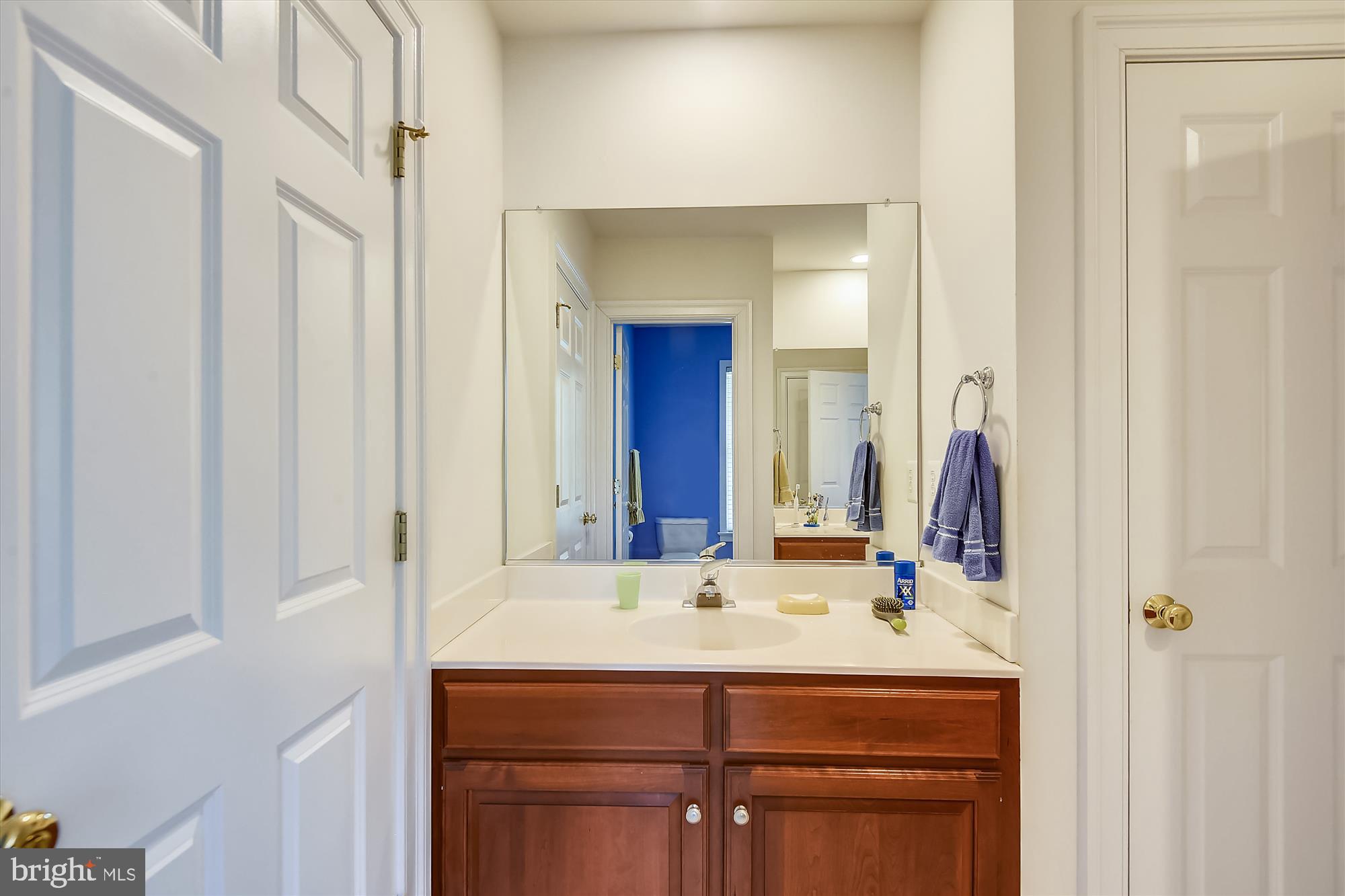 833 Utterback Store Road Great Falls, VA 22066 - Photo 62 of 98 Upper Level Vanity