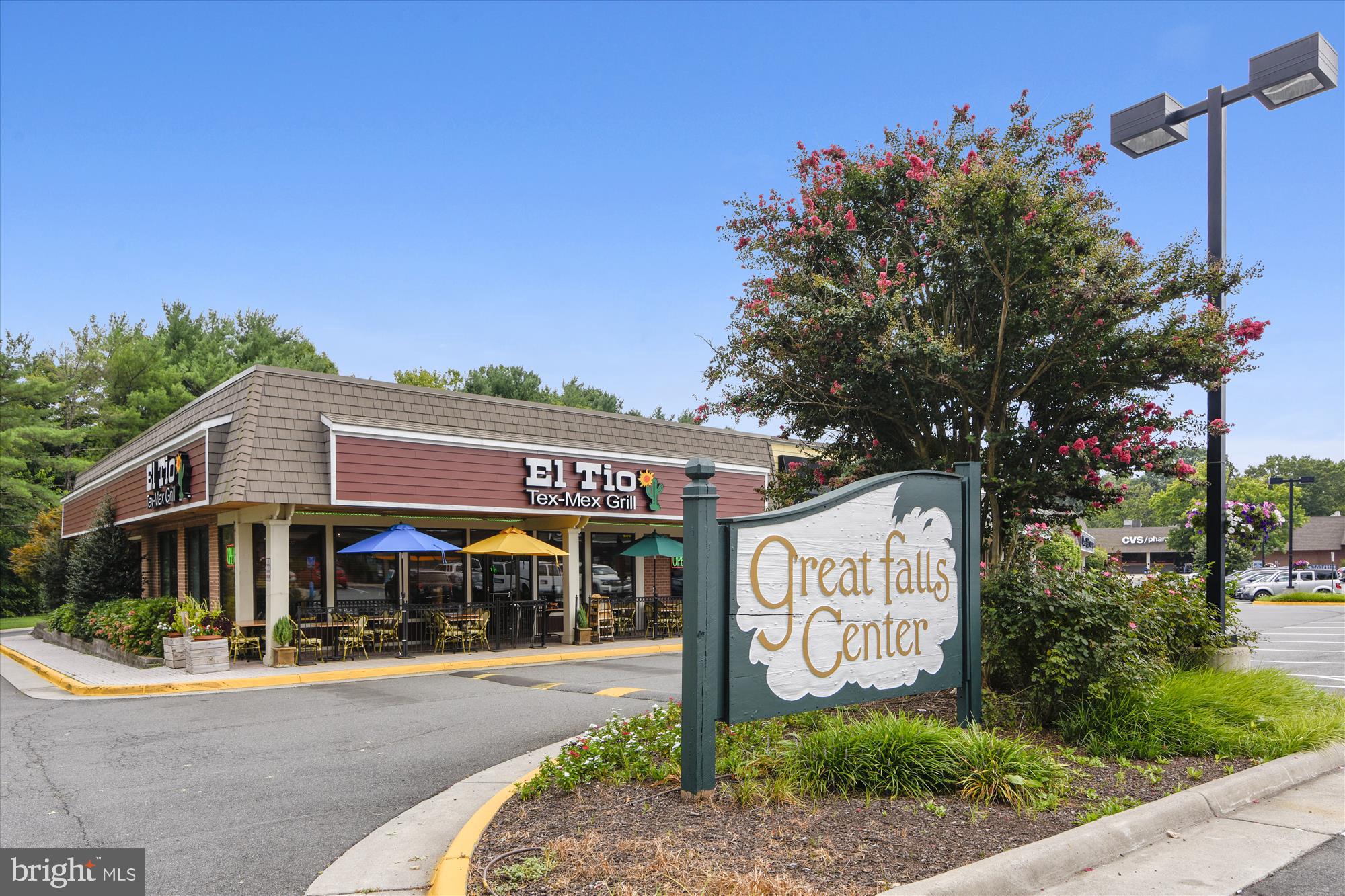 833 Utterback Store Road Great Falls, VA 22066 - Photo 85 of 98 Restaurants