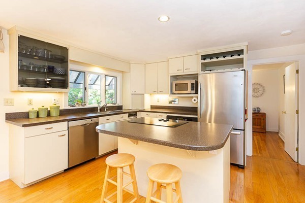 46 Timber Lane Topsfield, MA 01983 - Photo 9 of 30 Gallery Image 9