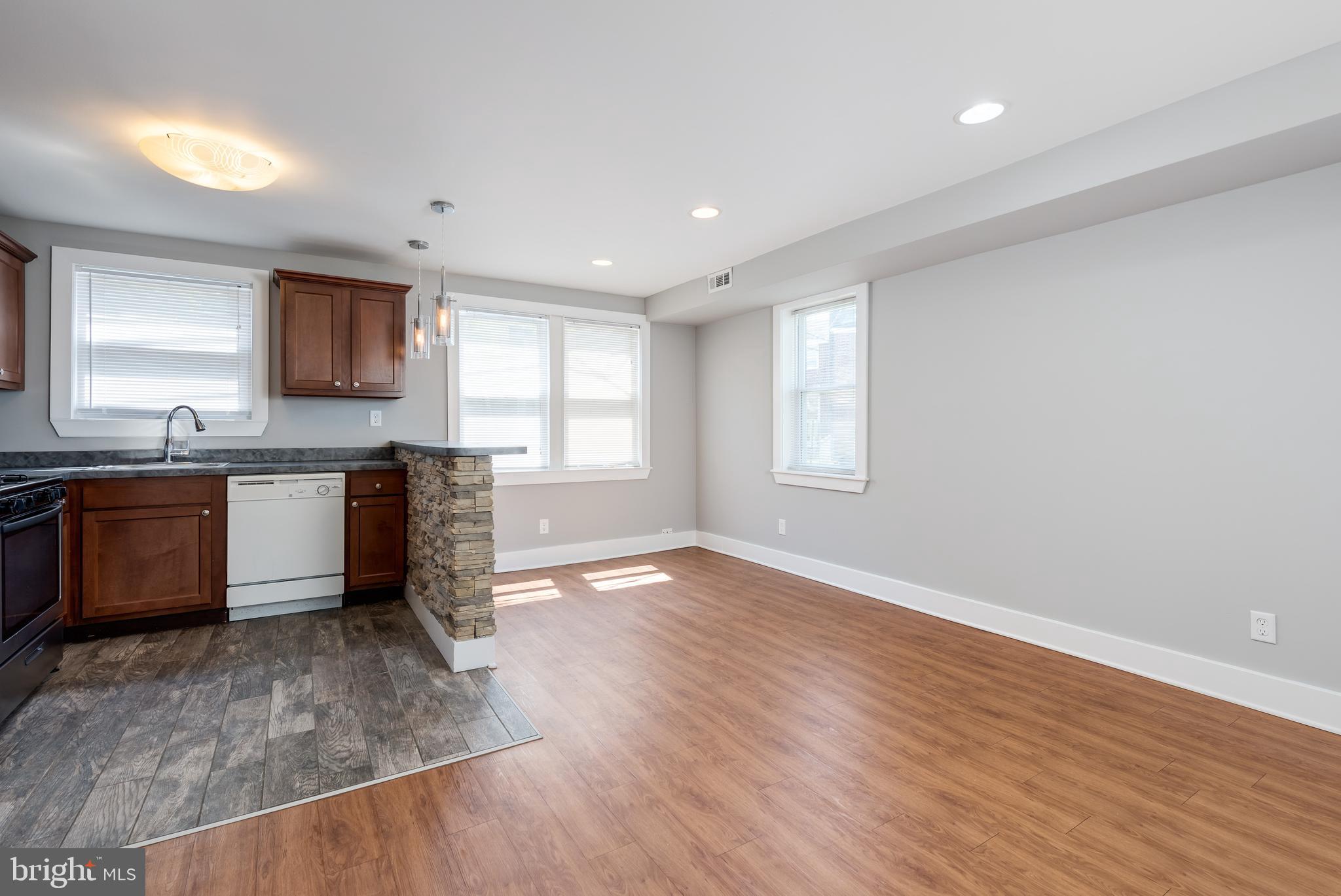 447 Grace Road Upper Darby, PA 19082 - Photo 18 of 35 Kitchen/Dining Area