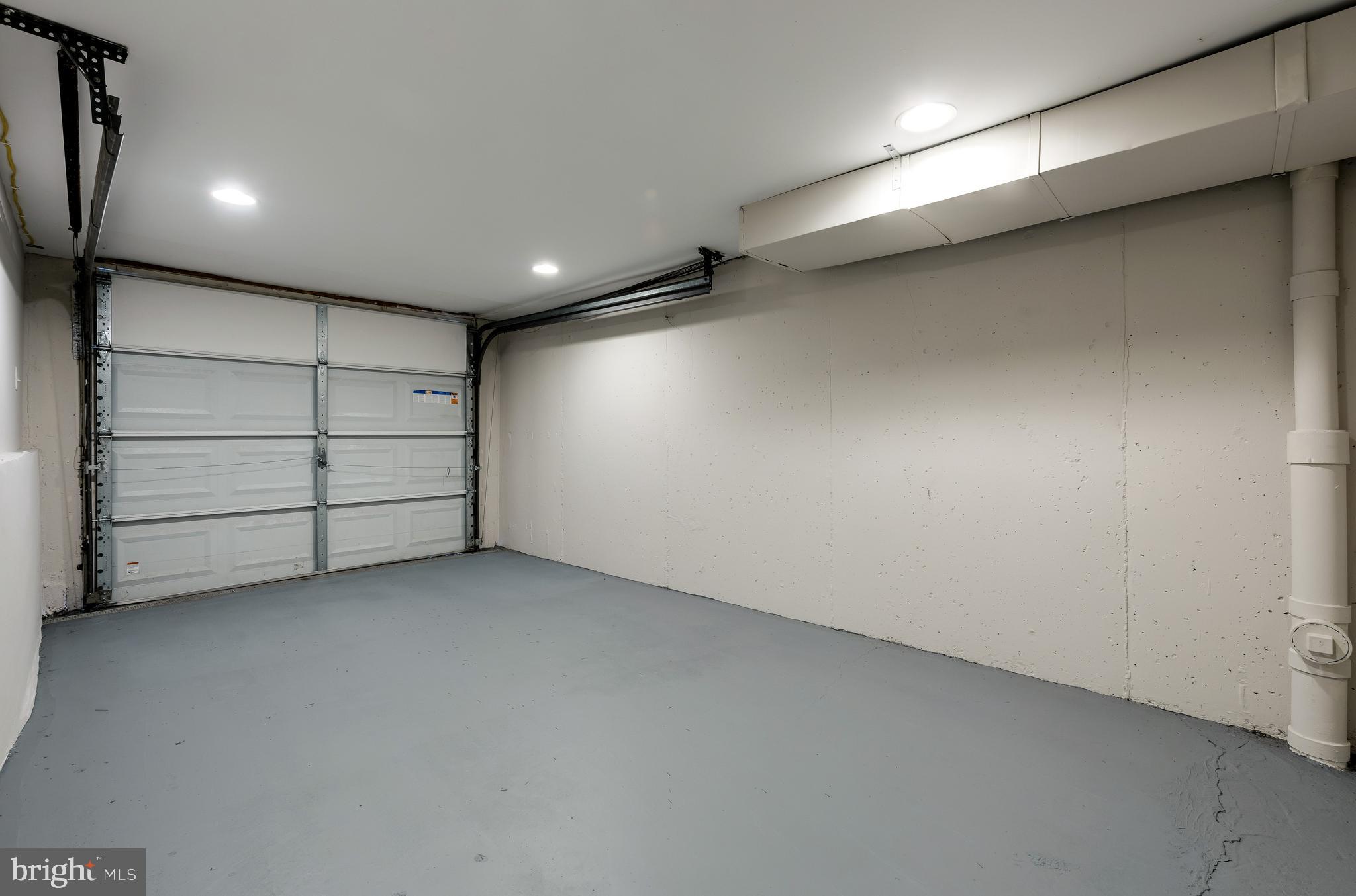 447 Grace Road Upper Darby, PA 19082 - Photo 26 of 35 Garage