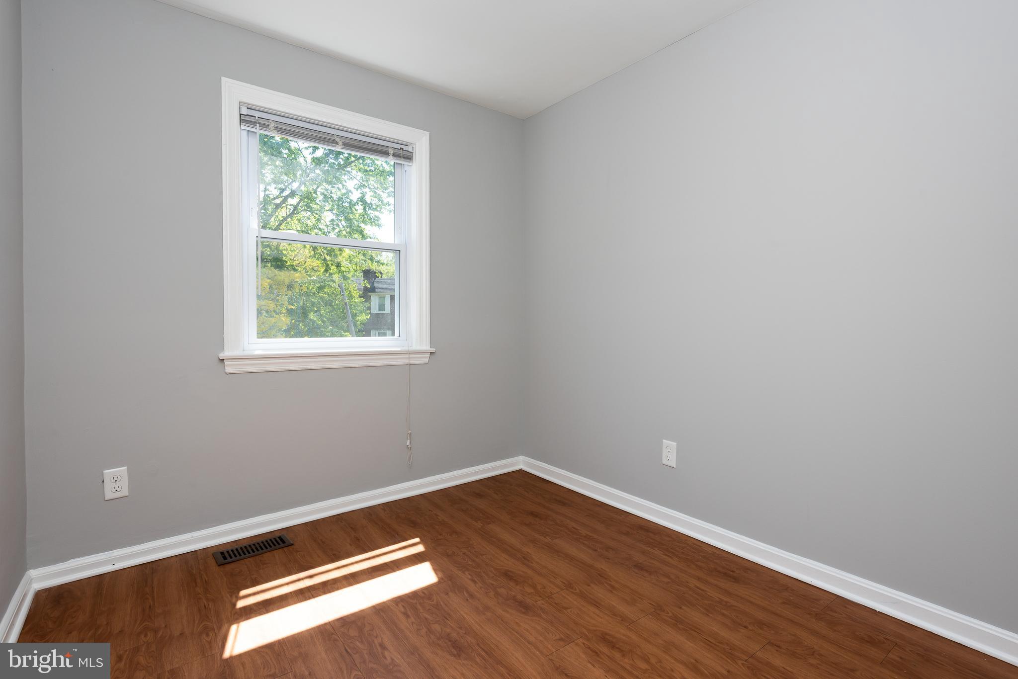447 Grace Road Upper Darby, PA 19082 - Photo 31 of 35 Bedroom