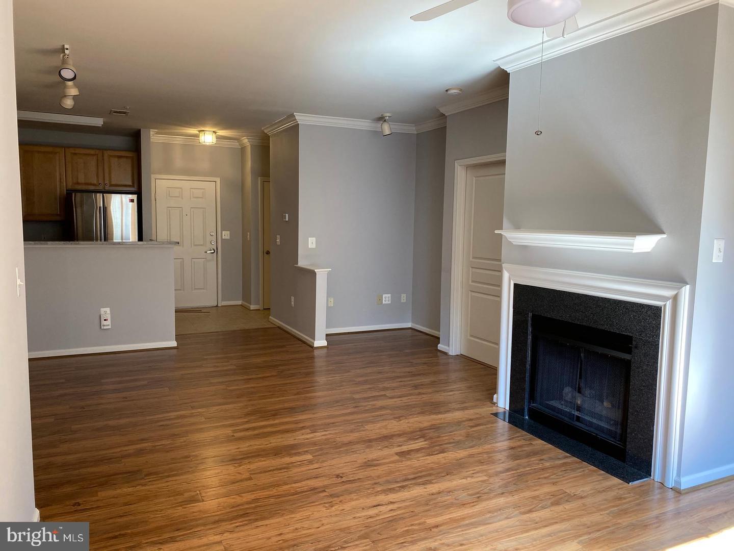 12001 Market Street, Unit 366 Reston, VA 20190 - Photo 5 of 15 Office nook