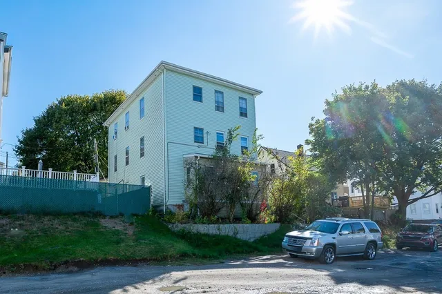 $599,900 | 91 Fox Street, Worcester, MA 01604