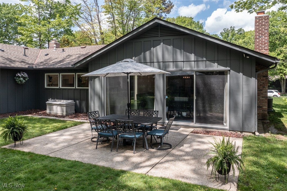 17105 Woodleaf Road Strongsville, OH 44136 - Photo 2 of 23 Gallery Image 2