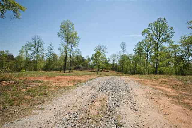8210 North Tigerville Road Travelers Rest, SC 29690 - Photo 7 of 25 Gallery Image 7