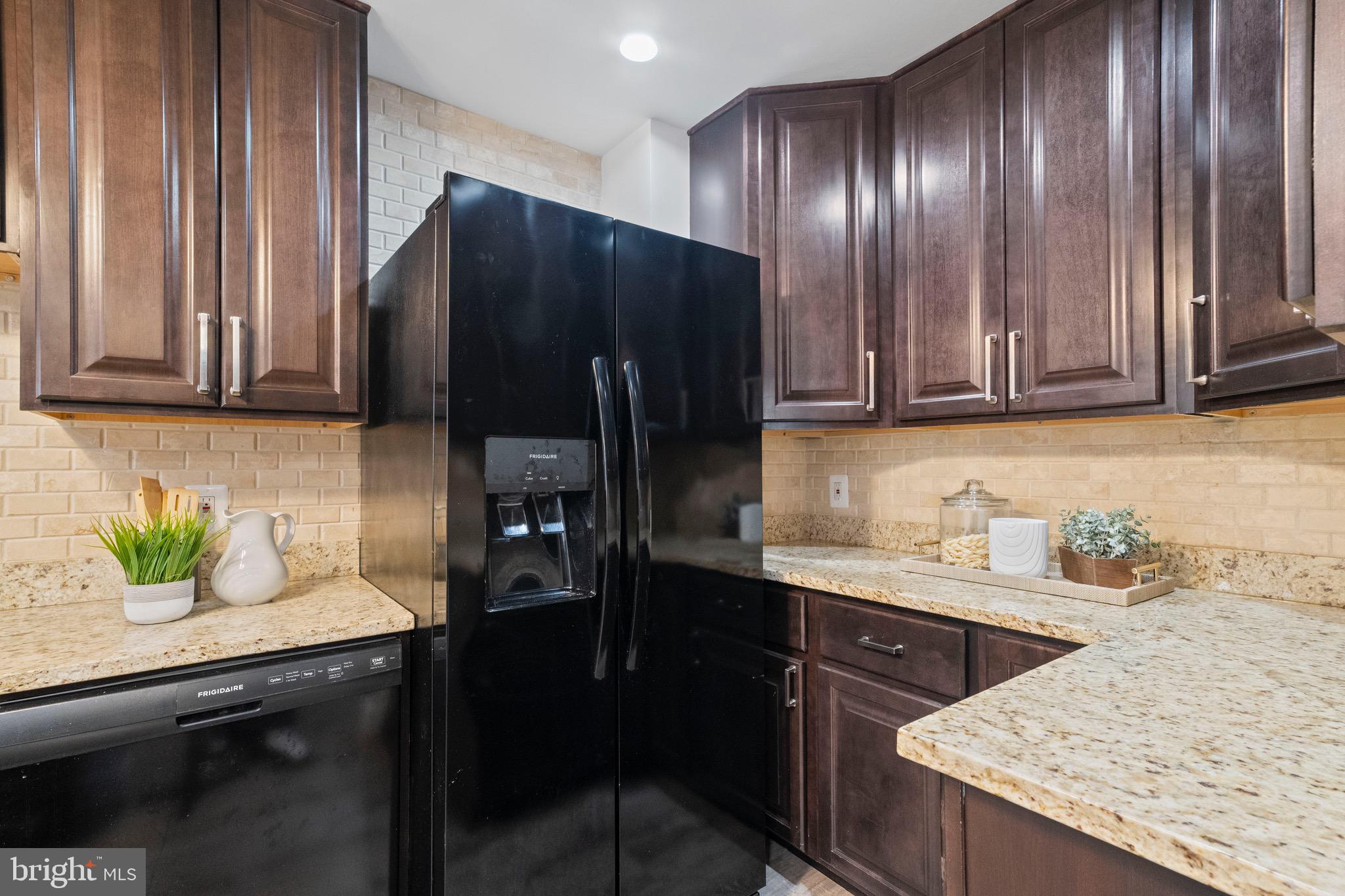 4938 Lindsay Road Baltimore, MD 21229 - Photo 11 of 42 Gallery Image 11