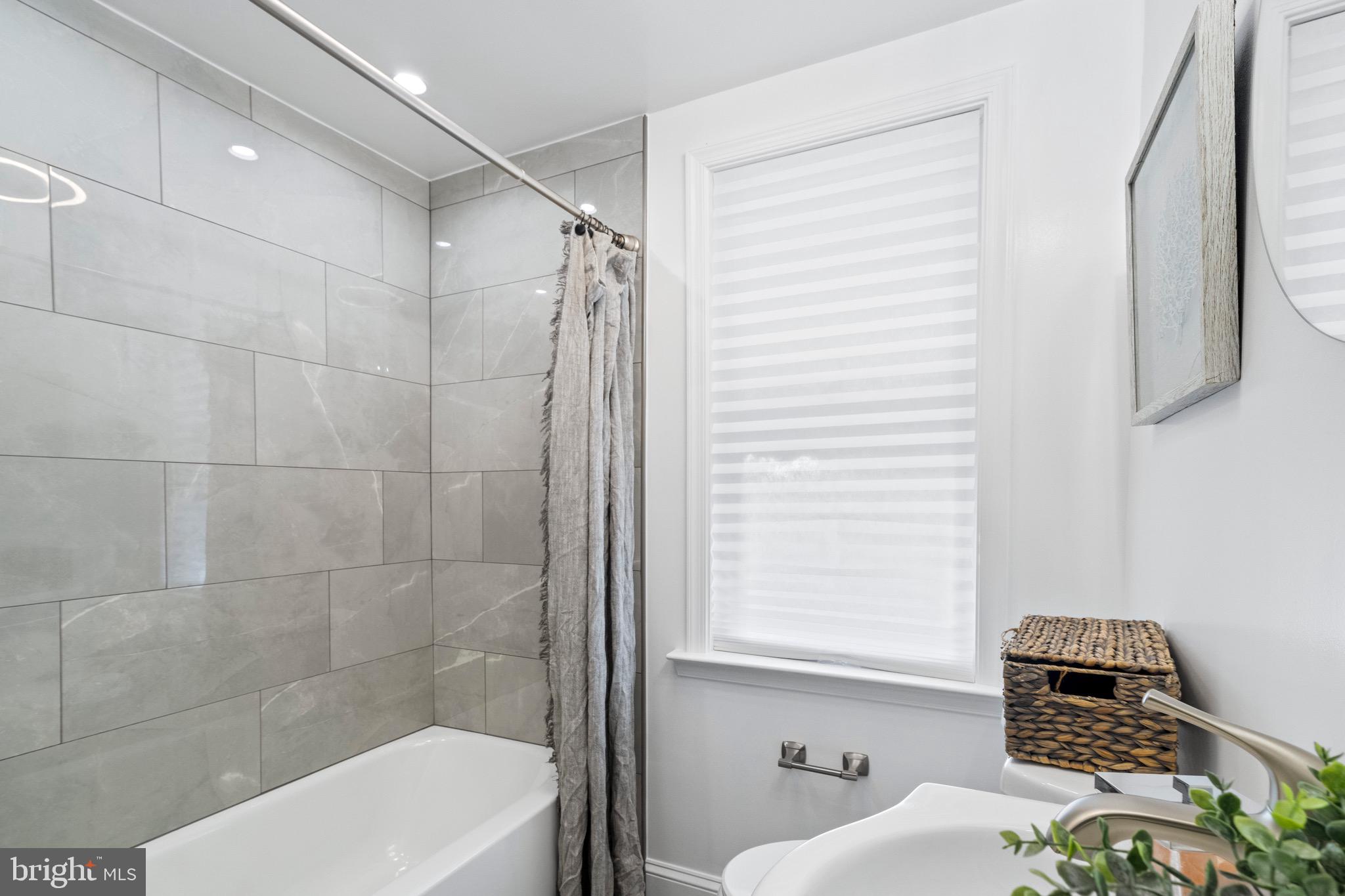 4938 Lindsay Road Baltimore, MD 21229 - Photo 18 of 42 Gallery Image 18