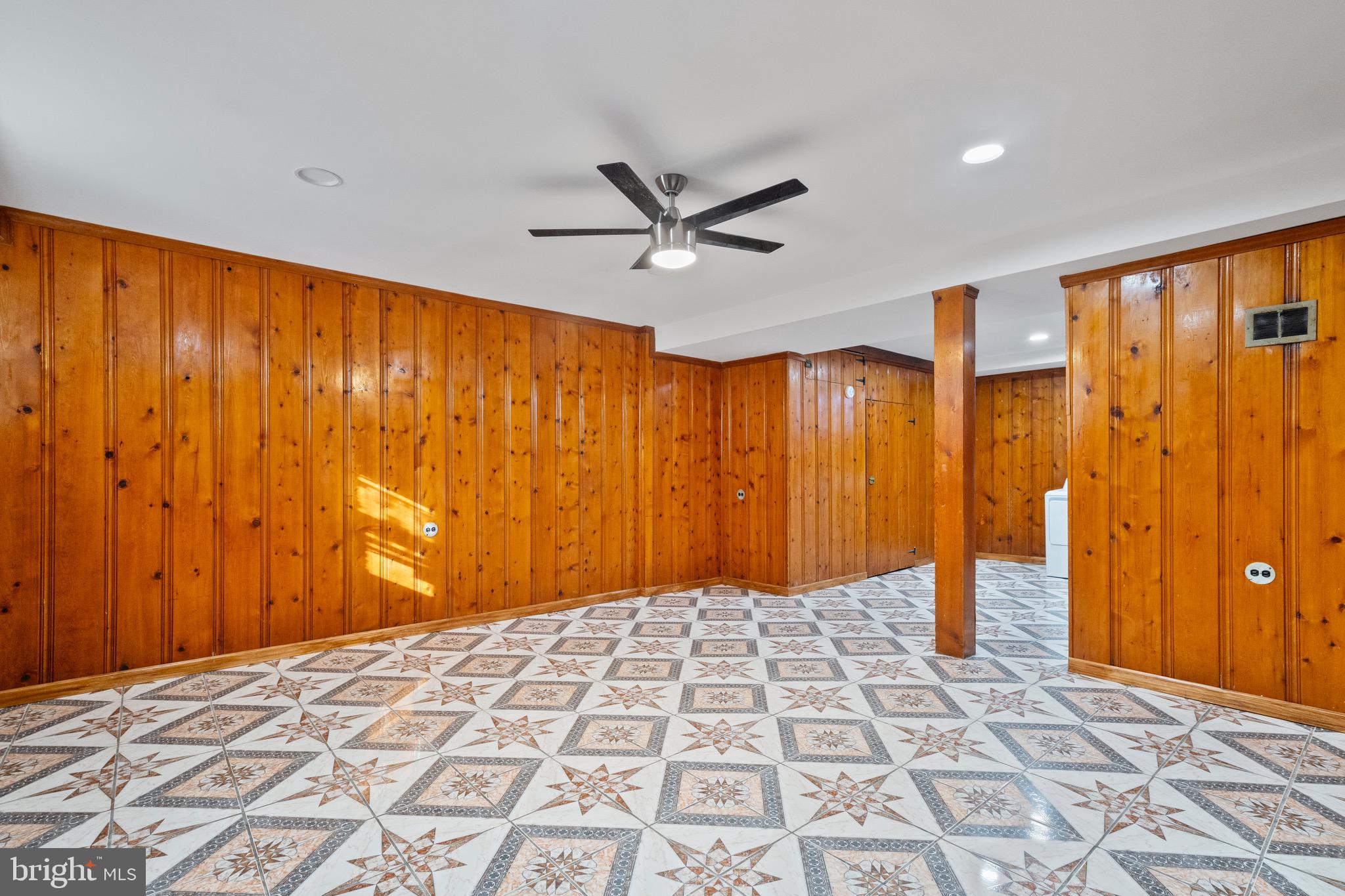4938 Lindsay Road Baltimore, MD 21229 - Photo 36 of 42 Gallery Image 36