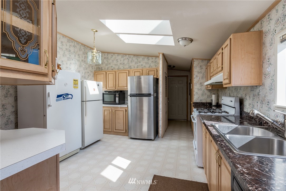 3446 West McLeod Road Bellingham, WA 98225 - Photo 9 of 26 Gallery Image 9
