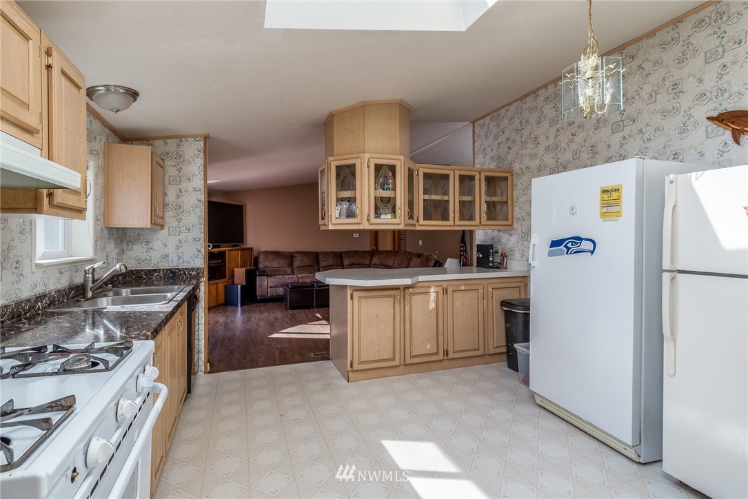 3446 West McLeod Road Bellingham, WA 98225 - Photo 10 of 26 Gallery Image 10