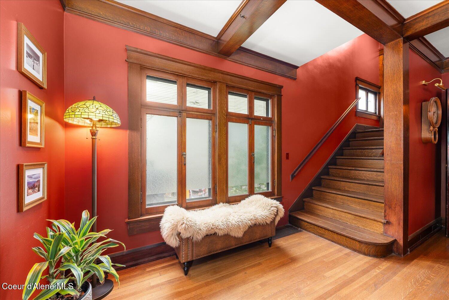 504 1st Street Wallace, ID 83873 - Photo 13 of 97 Entryway