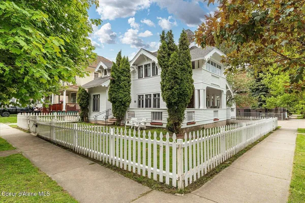 $1,170,000 | 504 1st Street, Wallace, ID 83873