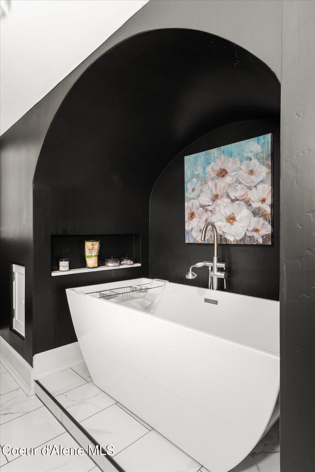 504 1st Street Wallace, ID 83873 - Photo 47 of 97 Master Bedroom Suite